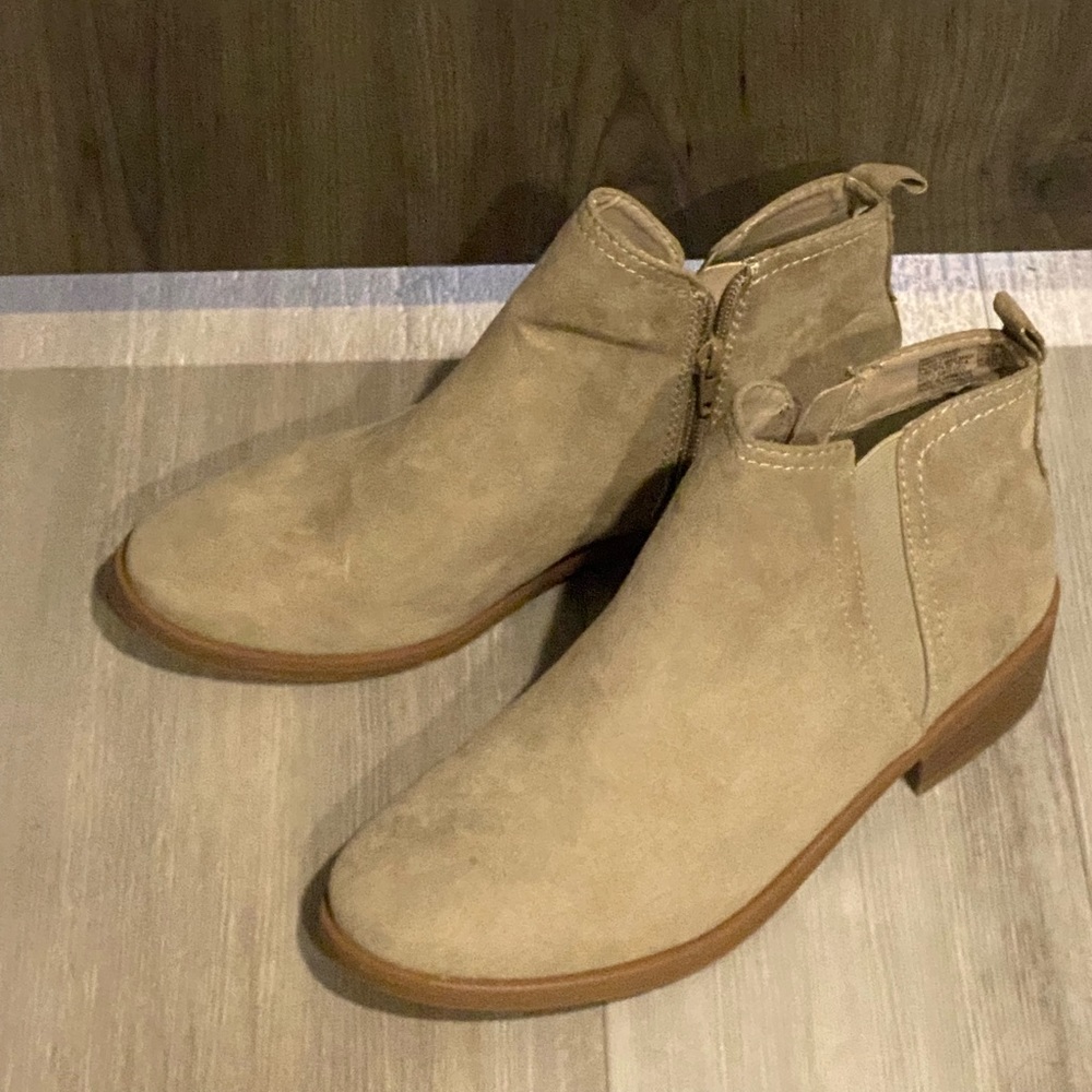 Woman’s boots